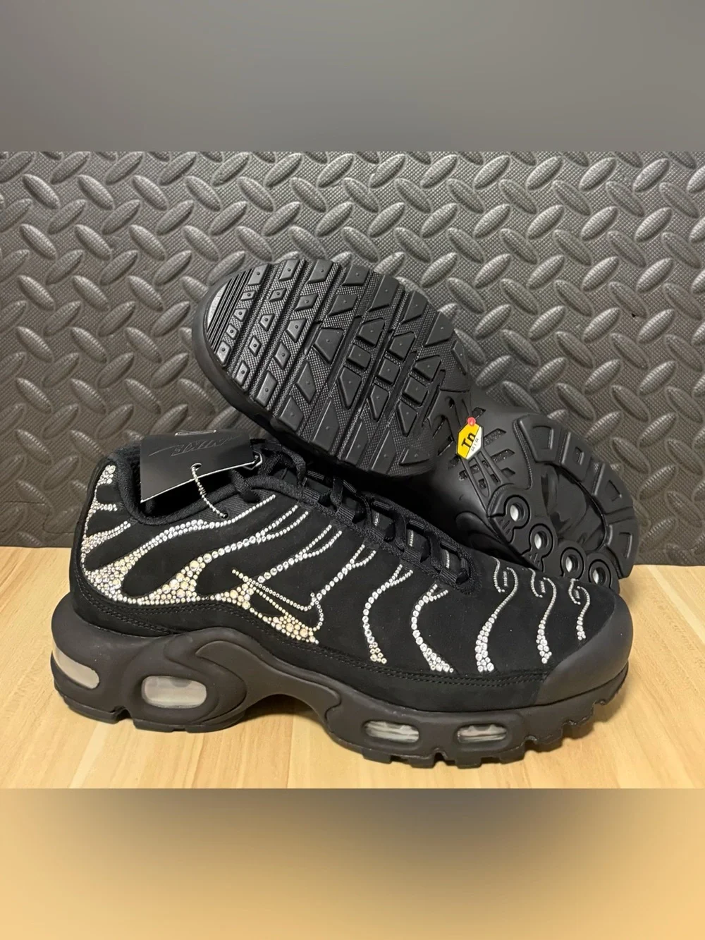 Nike Air Max Plus X Swarovski Crystals Moonlight Black FZ4237-001 Womens Size 9